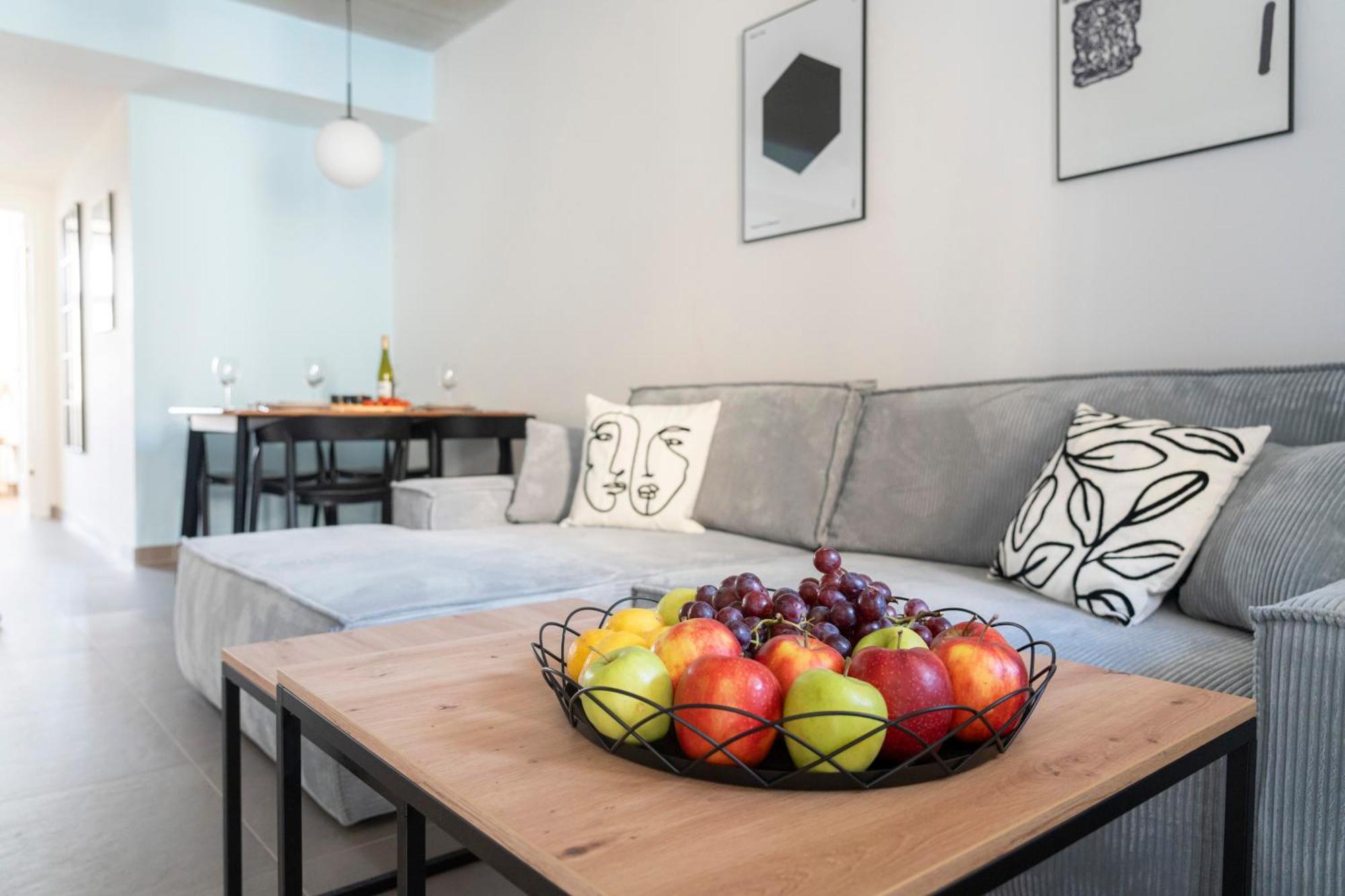 Visit Oomph Apartmán *