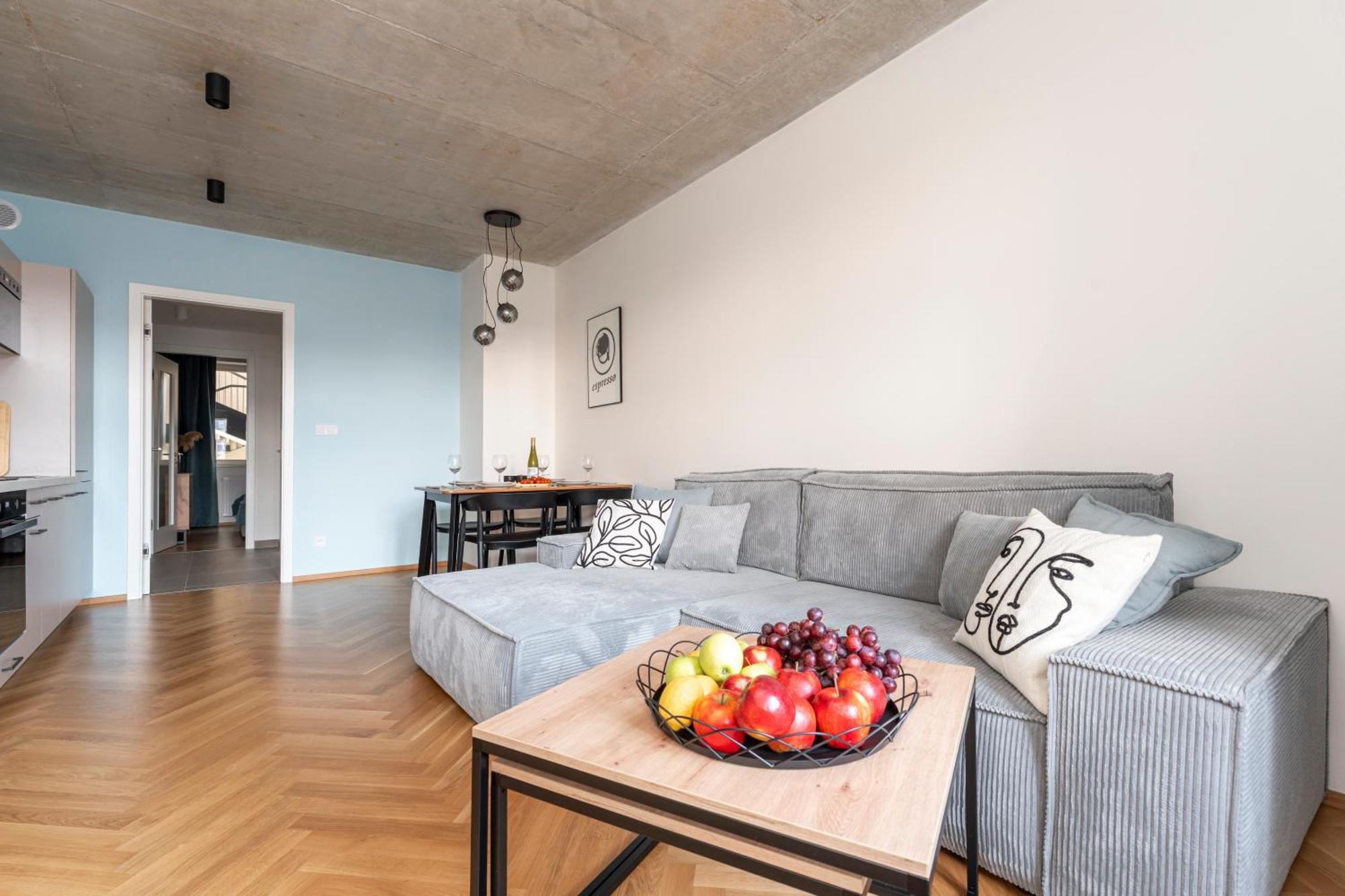 Visit Oomph Praha