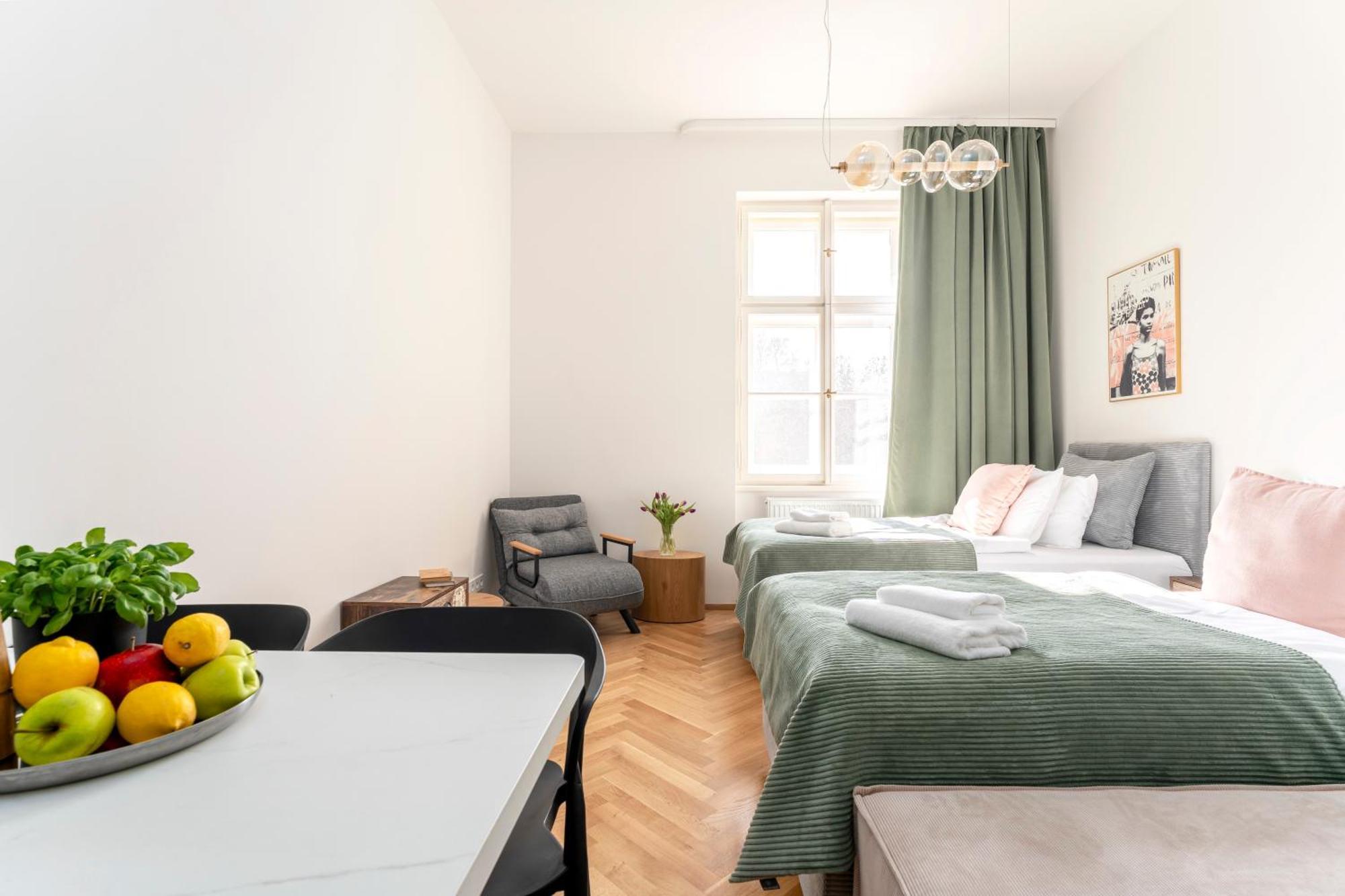 Visit Oomph Praha
