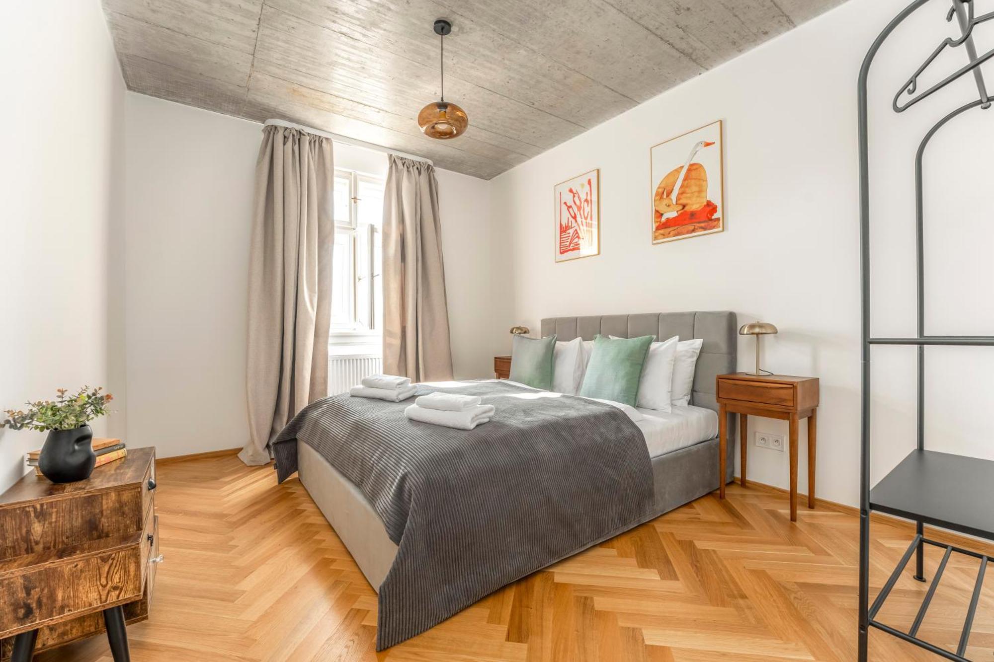 Visit Oomph Apartmán