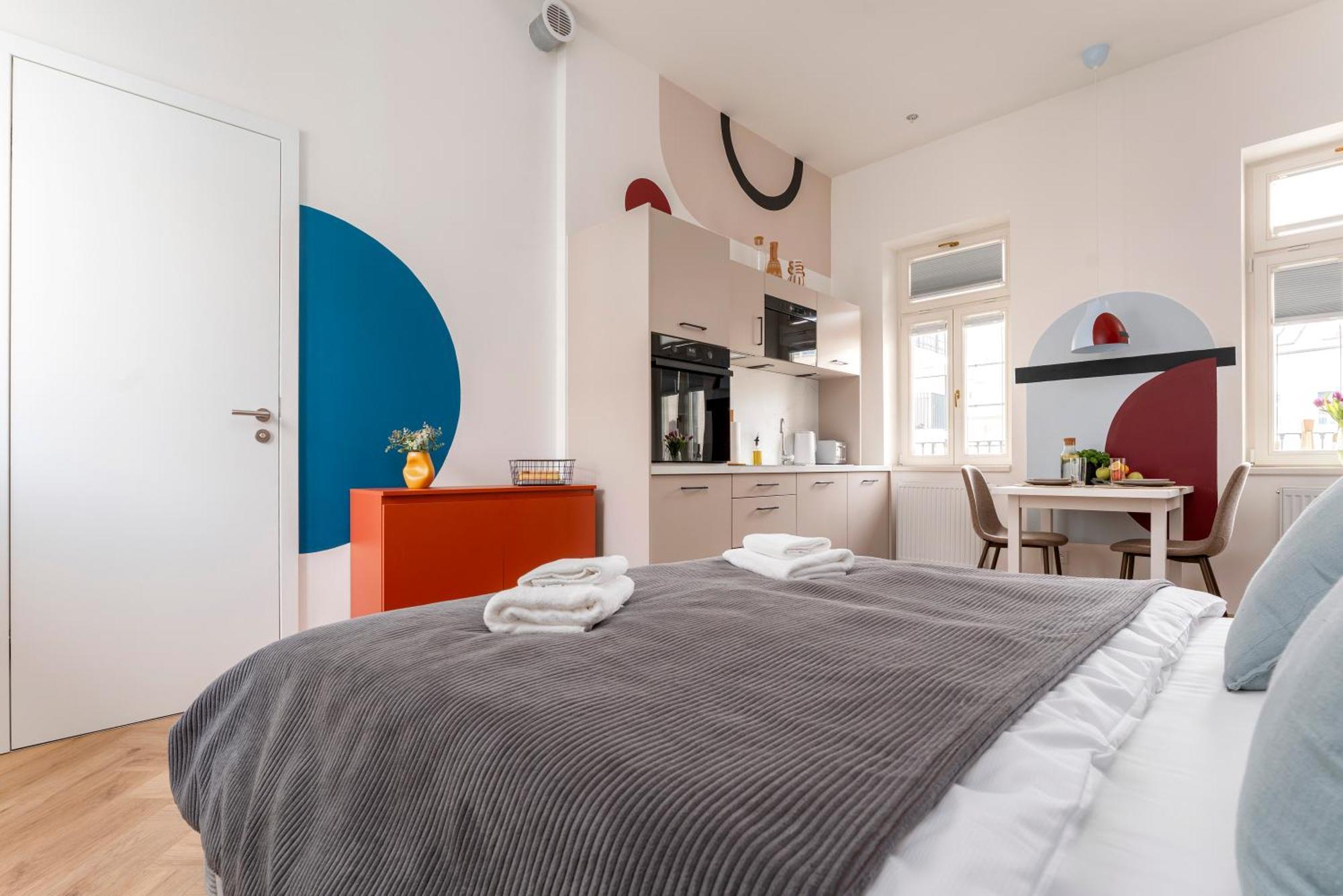 Visit Oomph Apartmán *