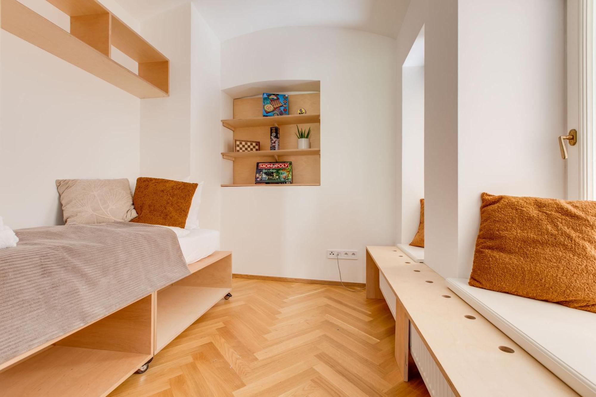 Apartment Visit Oomph Prague